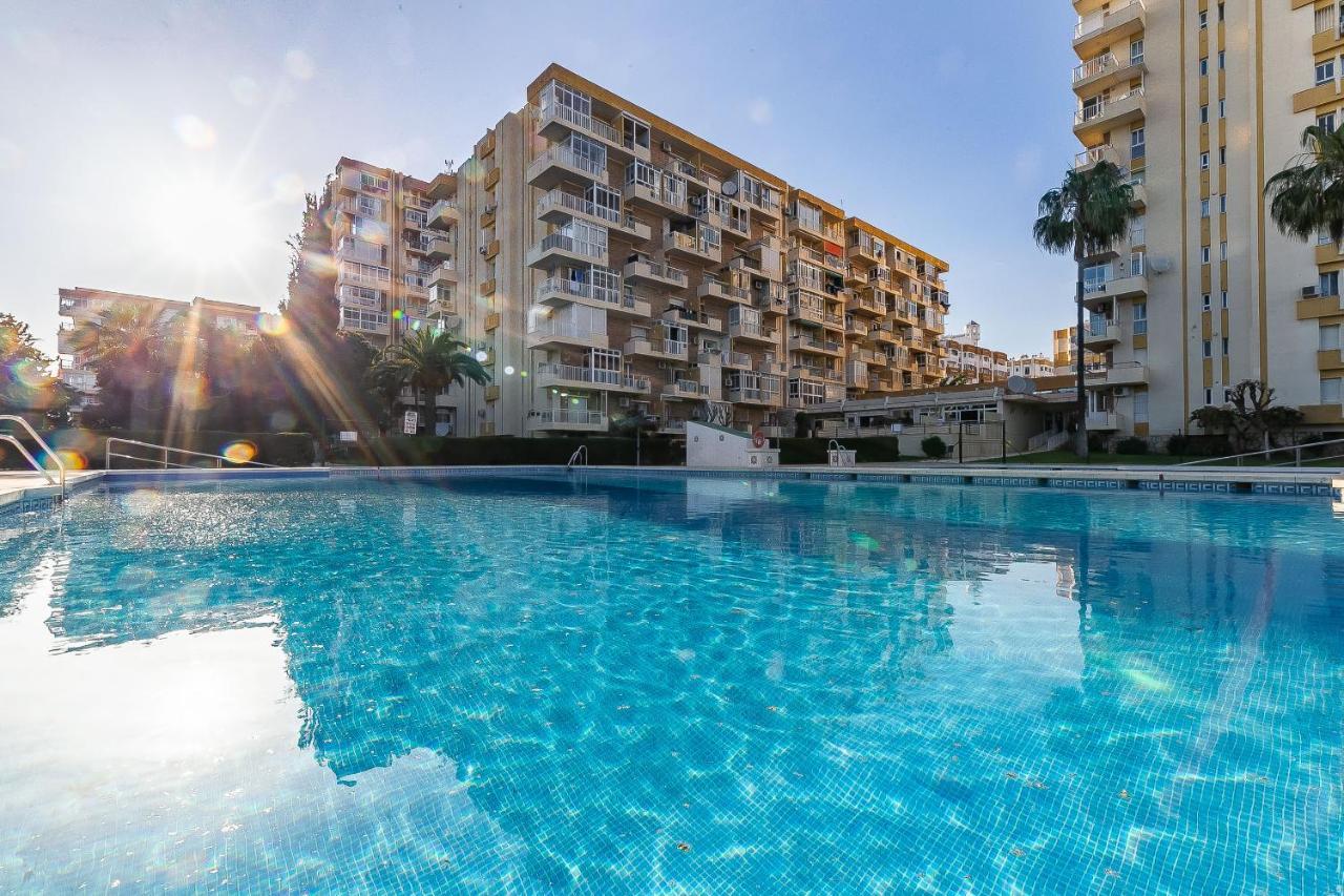 Sun Coast Benalmadena -- Superb Studio With 4 Pools, Gardens & Breakfast Luaran gambar