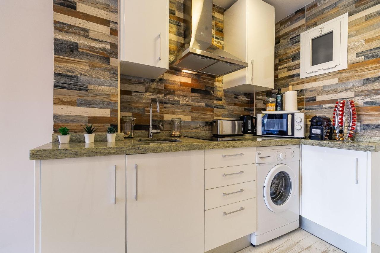 Sun Coast Benalmadena -- Superb Studio With 4 Pools, Gardens & Breakfast Luaran gambar