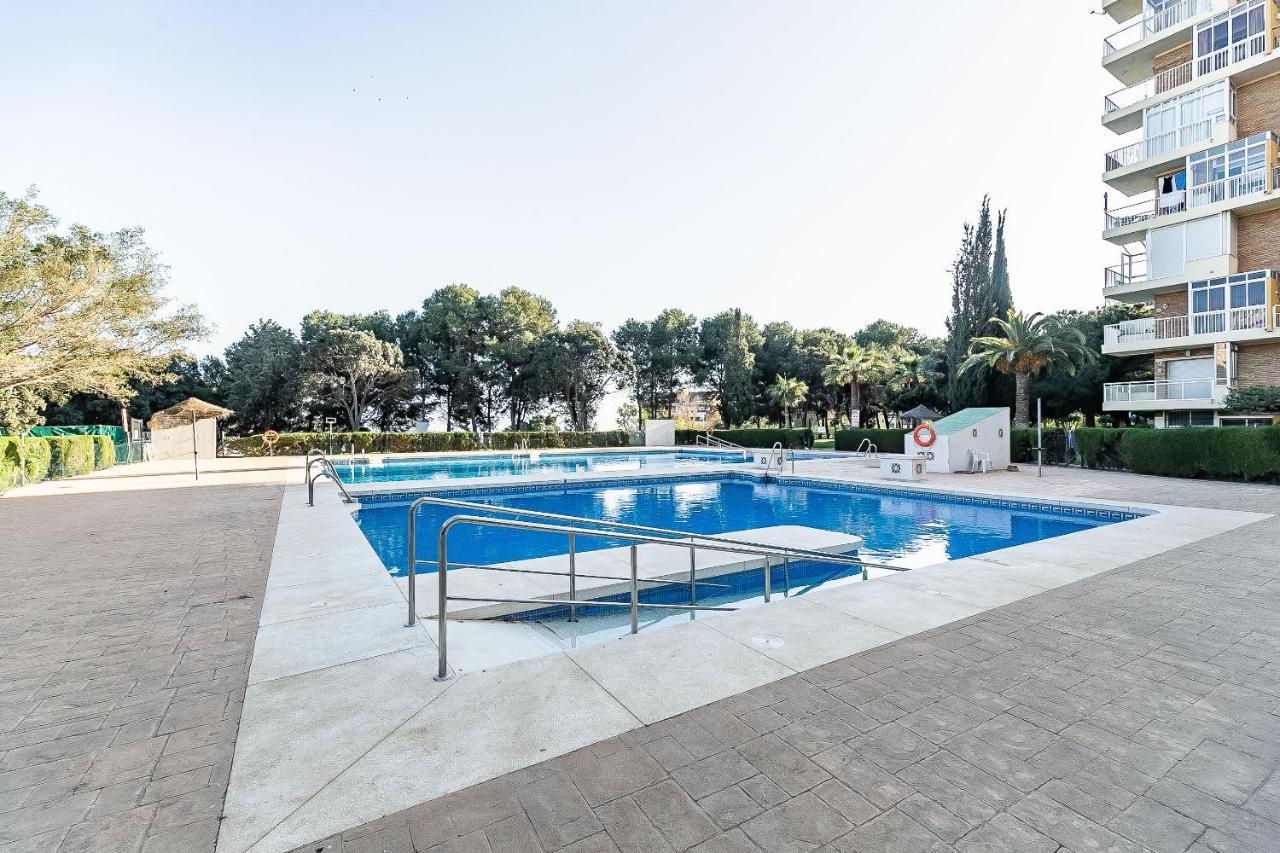 Sun Coast Benalmadena -- Superb Studio With 4 Pools, Gardens & Breakfast Luaran gambar